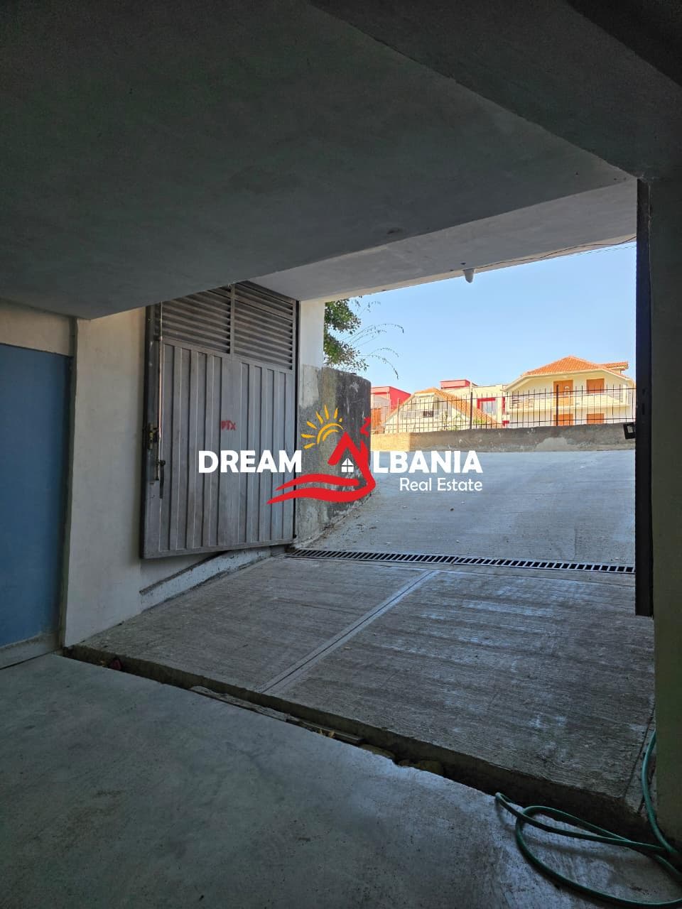 Shitet Magazinë me Zyra – Rruga Ardeno, Tiranë (4181128)