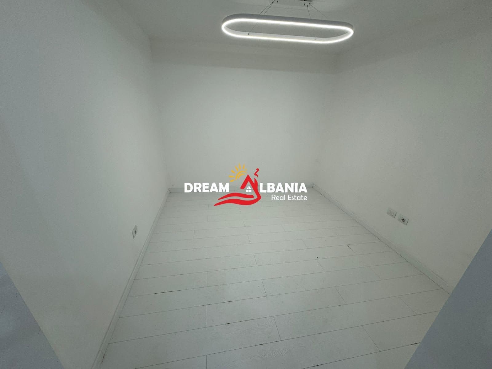 Jepete Apartament/Zyre 1+1+Post Parkimi me qera ne Zog te Zi ne Tirane (ID 4219341 ) 3