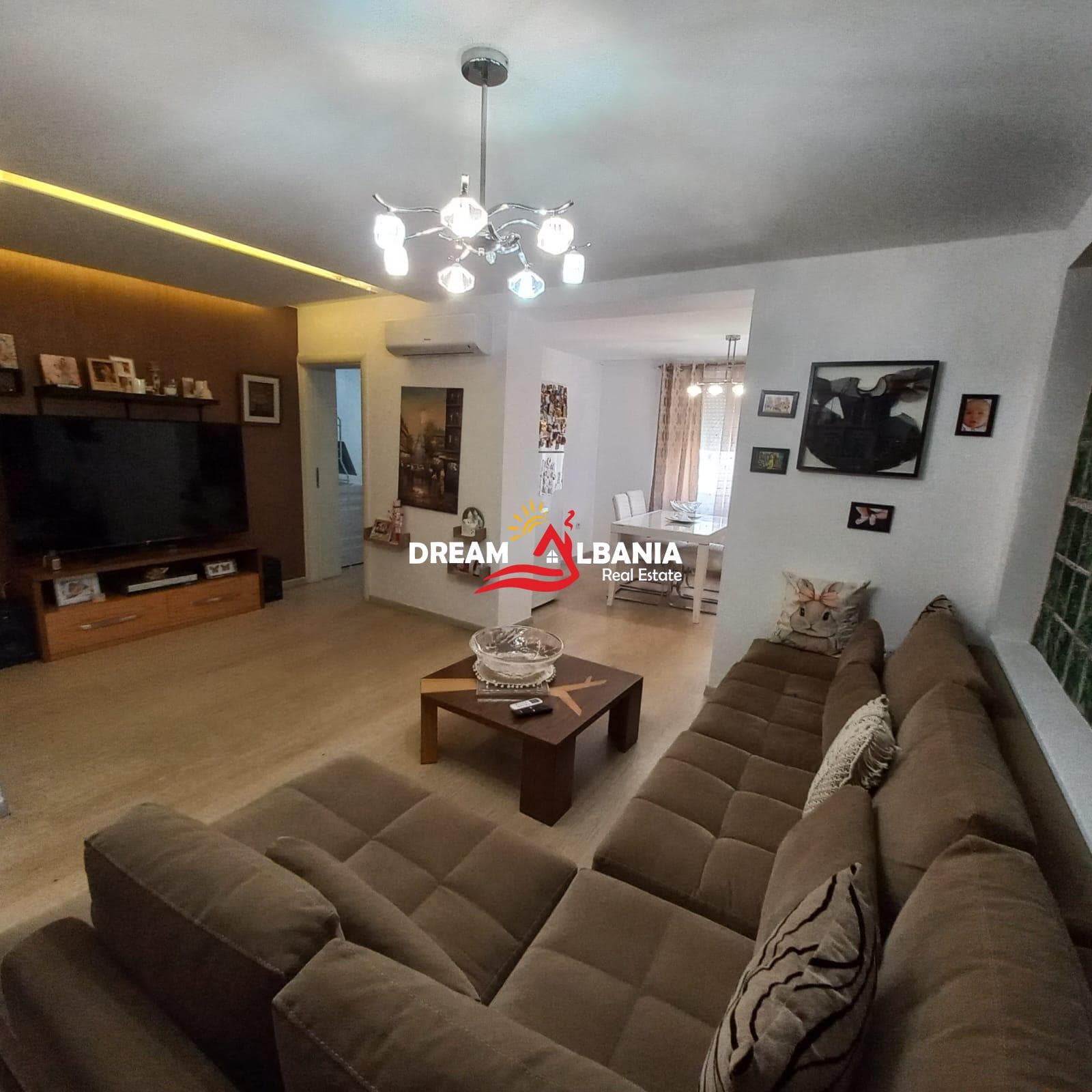 Shitet apartament 2+1 ne zonen e Xhamllikut prane Shkolles Niket Dardani (ID 4129574)