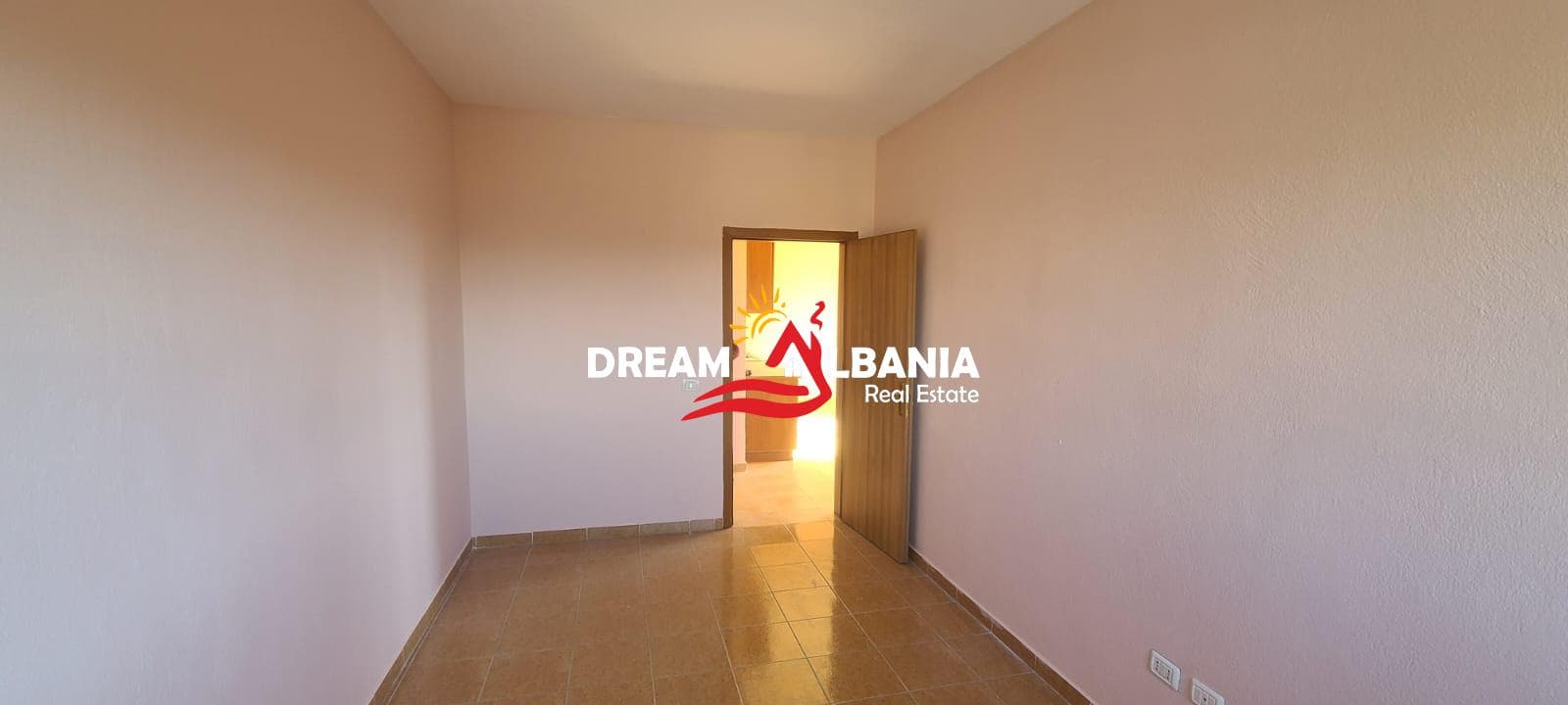 Apartament/Ambient Biznesi me Qera, prane Ministrise se Jashtme (ID 42215410) 4