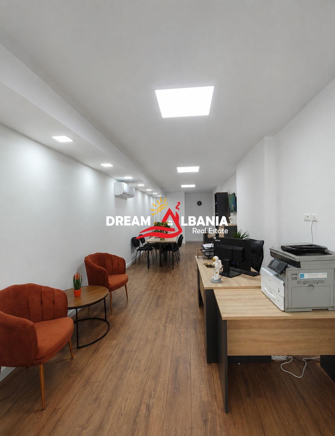 Zyrë për Shitje ose me Qira te Kryqëzimi i Laprakës-TIRANE (42611561)