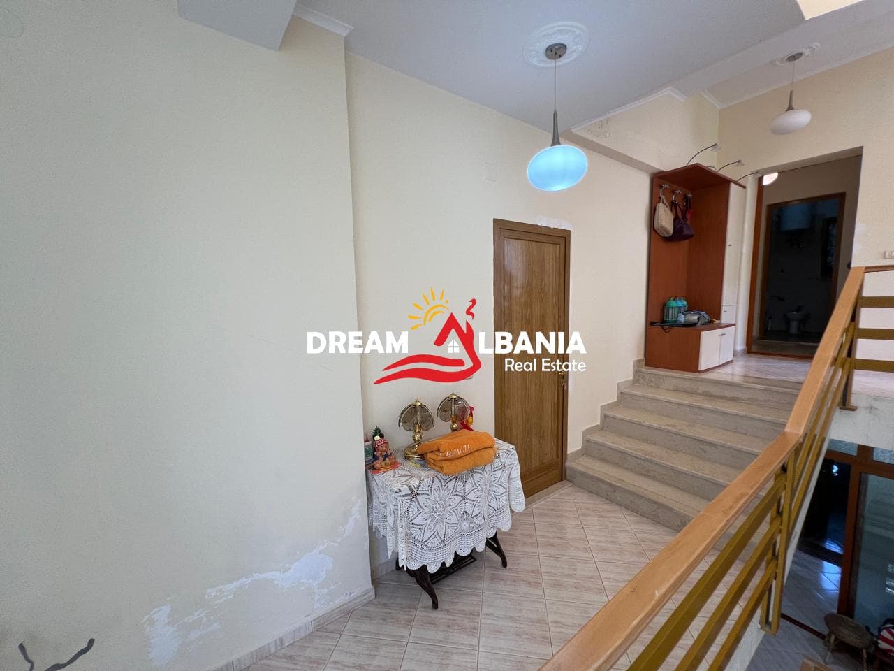 Ekskluzive!! Super mundesi investimi! Godine 5-kateshe(Hotel) ne shitje ne Bregdetin e Himares ne Qeparo (ID 4151162)