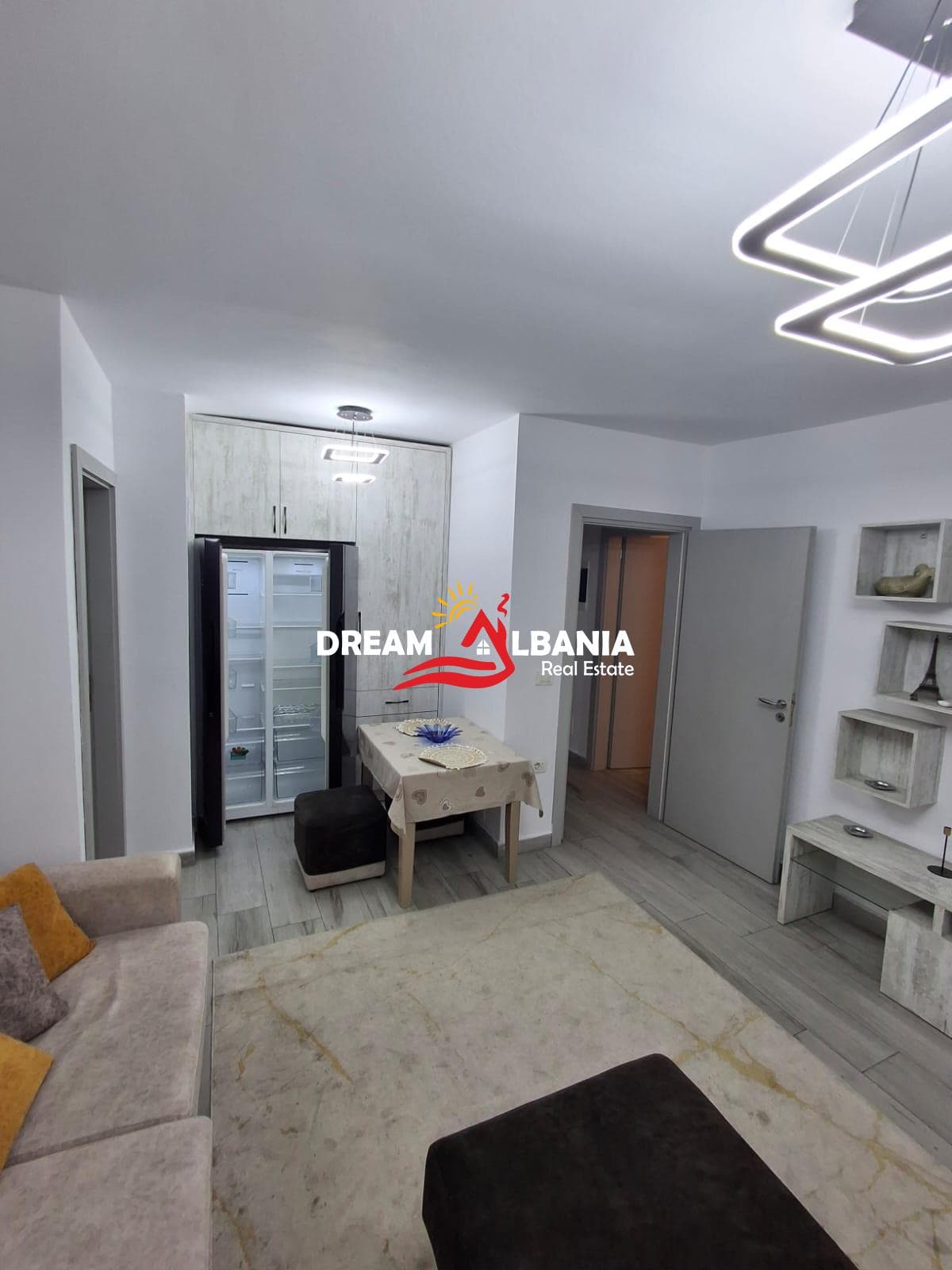 Jepet me qera apartament 2+1 te Rruga e Elbasanit prane shkolles se Baletit (ID 4229497) 2