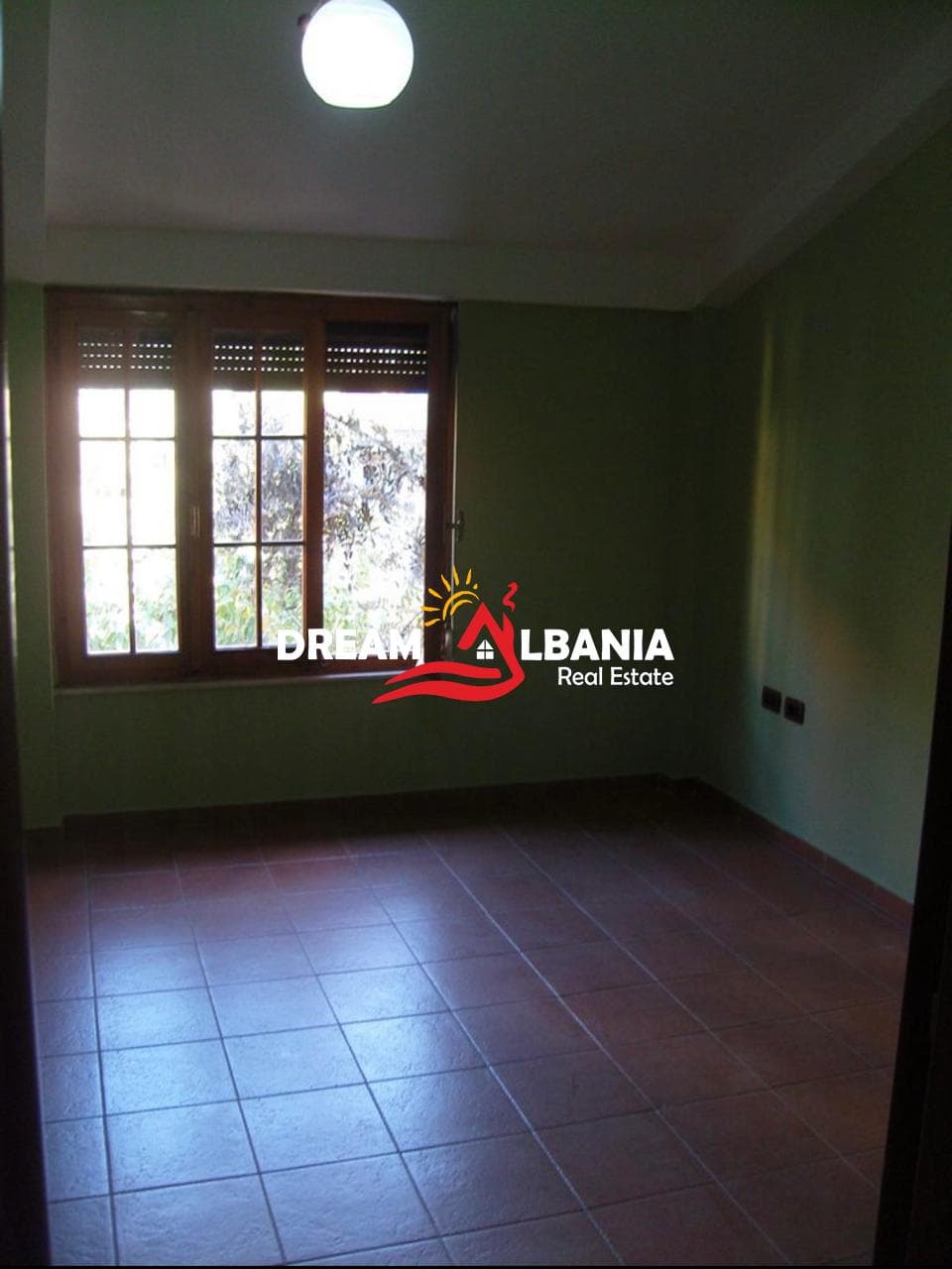 Vile 3 Kateshe ne shitje ne zonen e Don Bosco prane kompleksit Vizion Plus (ID 4151040).