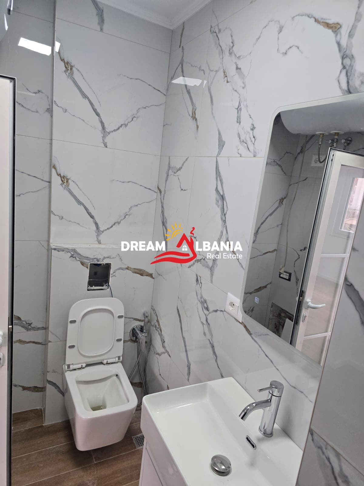 Shitet Apartament 1+1, Prane Shkolles Kuqe, Rruga Dervish Hekali (ID 4119474) 4