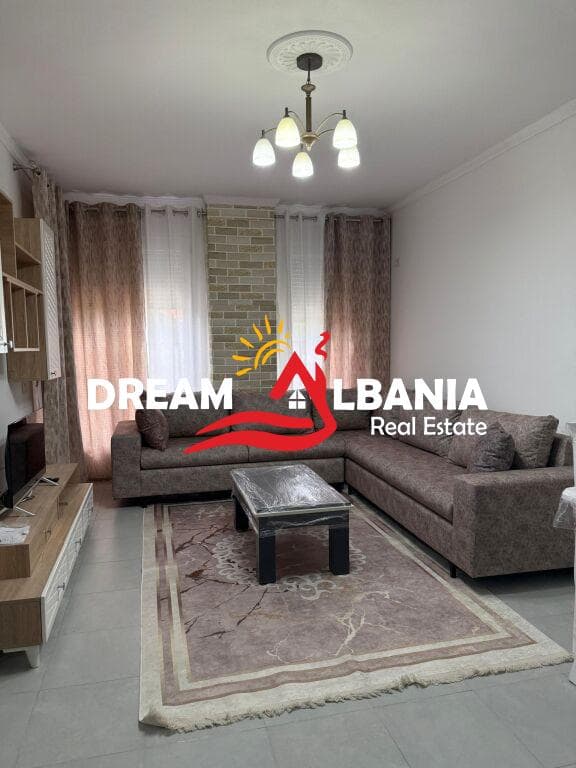 Jepen me qira 2 apartamente 2+1 me 2 tualete dhe ballkon në 5 Maji(ID 42215632) 2