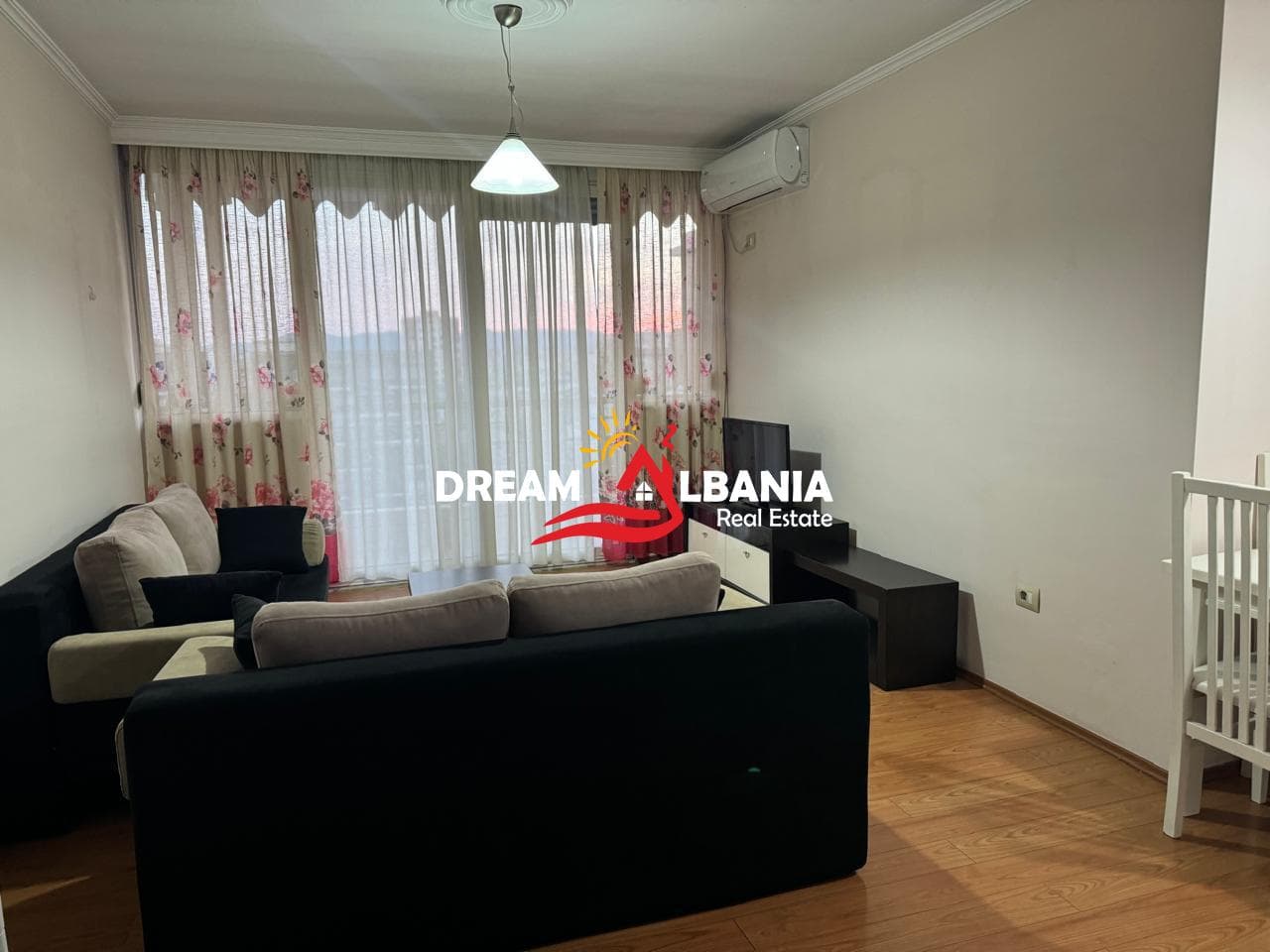 Jepet me Qera Apartament 1+1 Tek 21 Dhjetori,prane Hotel Mondial (ID 42111642 ) 3