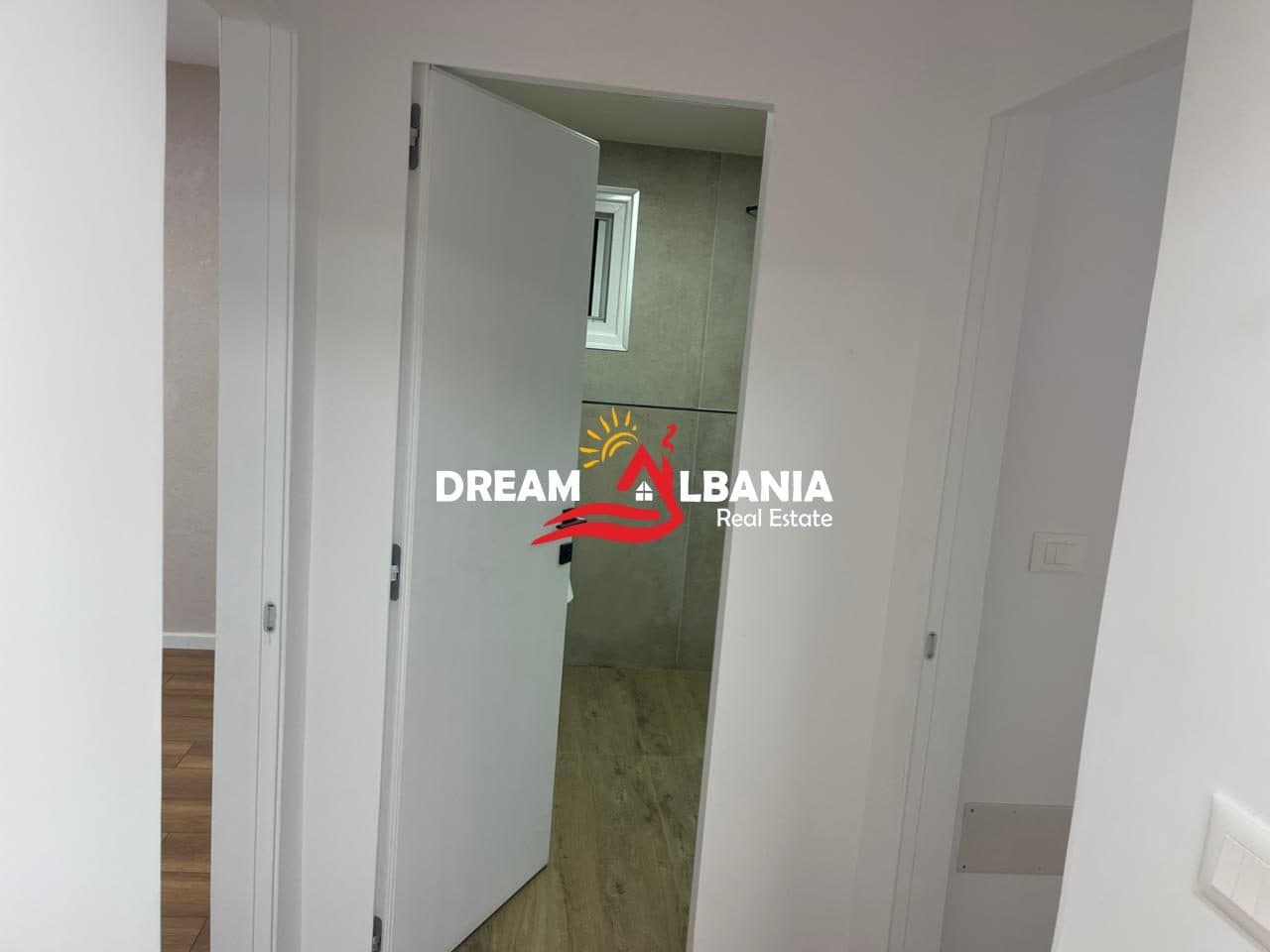 Jepet Apartament/Ambient Biznesi ne zonen e Brrylit prane Maternitetit te Ri (ID 42611555) 4