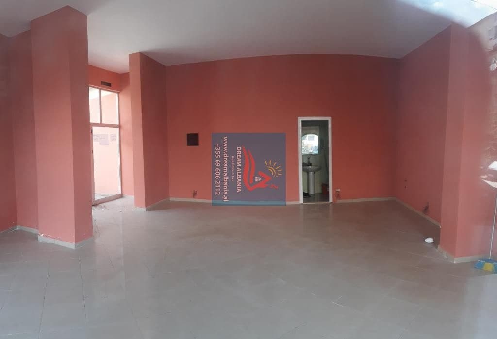 Shitet Dyqan, Rruga Mine Peza , perballe Hurry Fulltz, Tirane(ID 4171045)