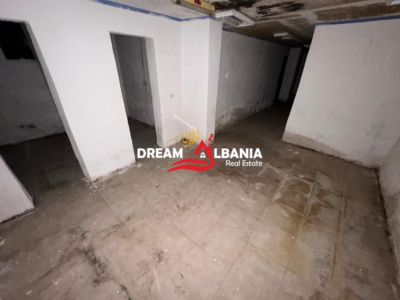 Magazine Bodrum ne shitje mes Rruges Durresit dhe Rr. Mine Peza Qender Tirane (ID 4181126 ) 2