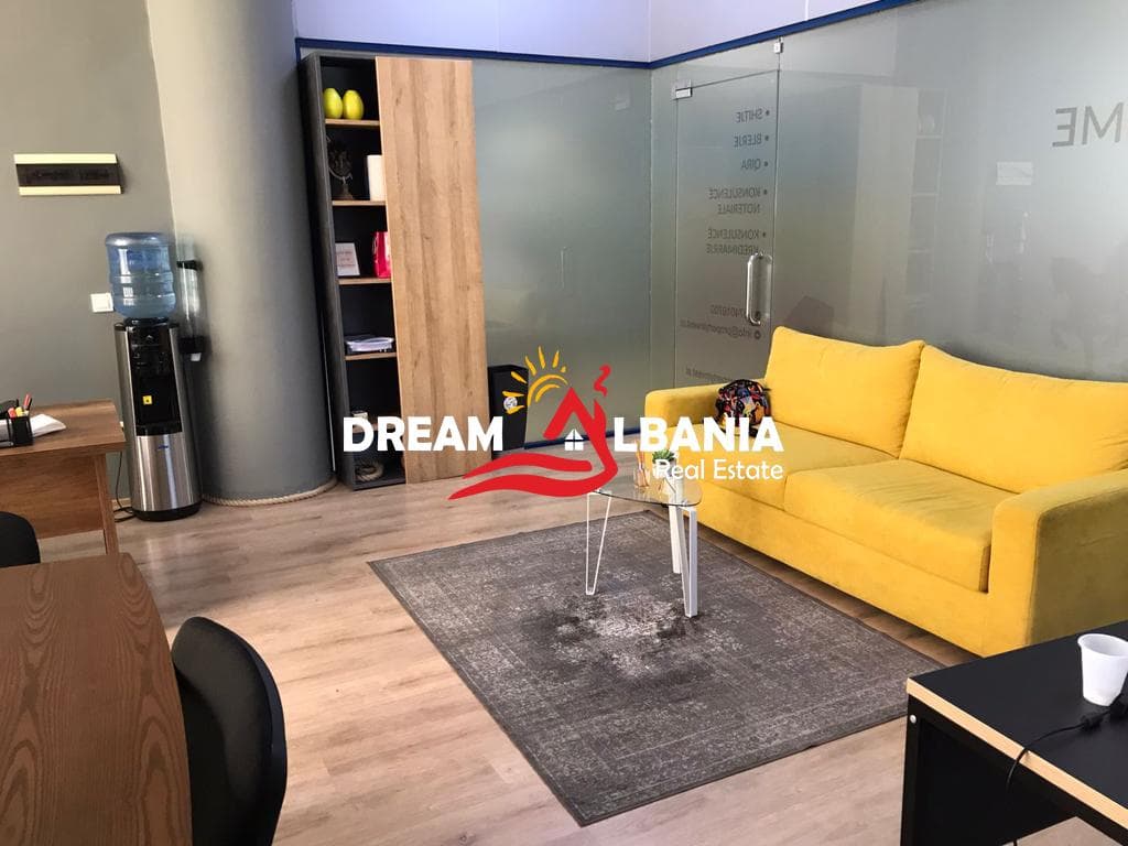 Ambjent Zyre per shitje ne Bllok prane Sheshit Wilson ne Tirane (ID 4161065) 4