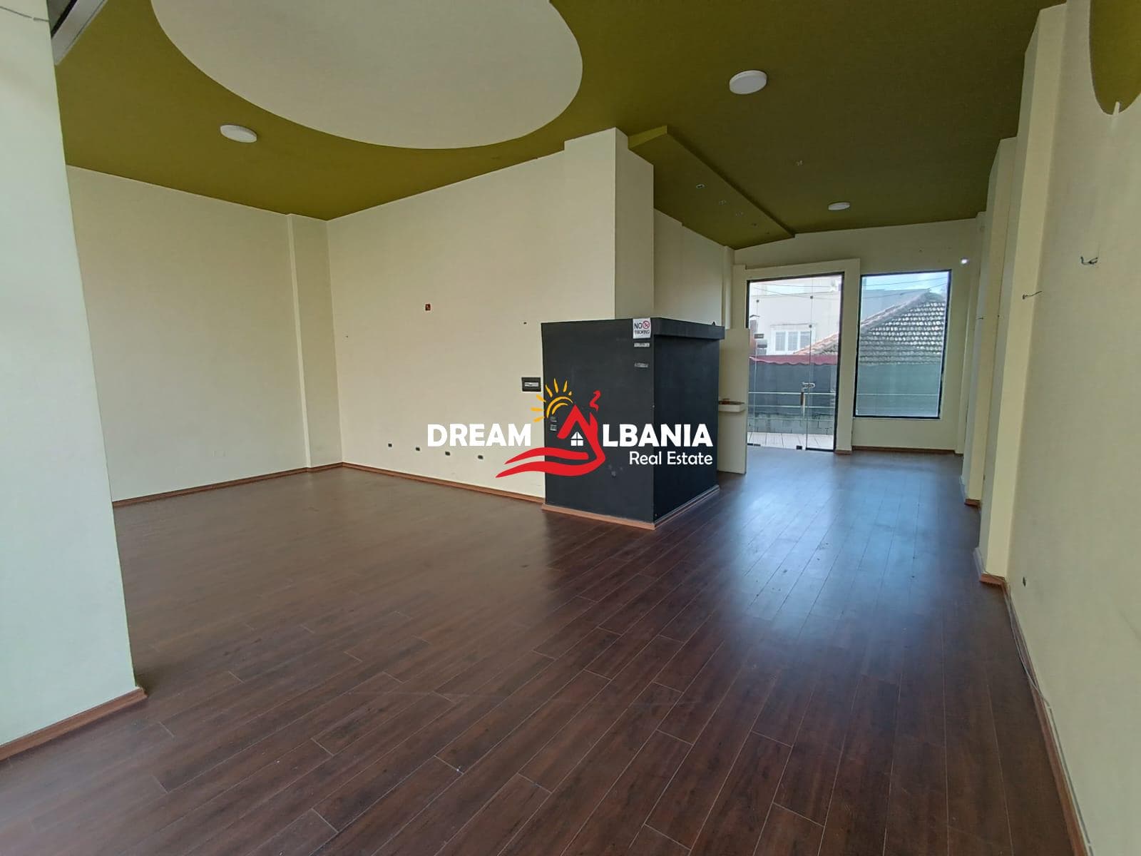 Ambient biznesi me qira në Rrugën e Elbasanit, Tiranë (ID 42711155)