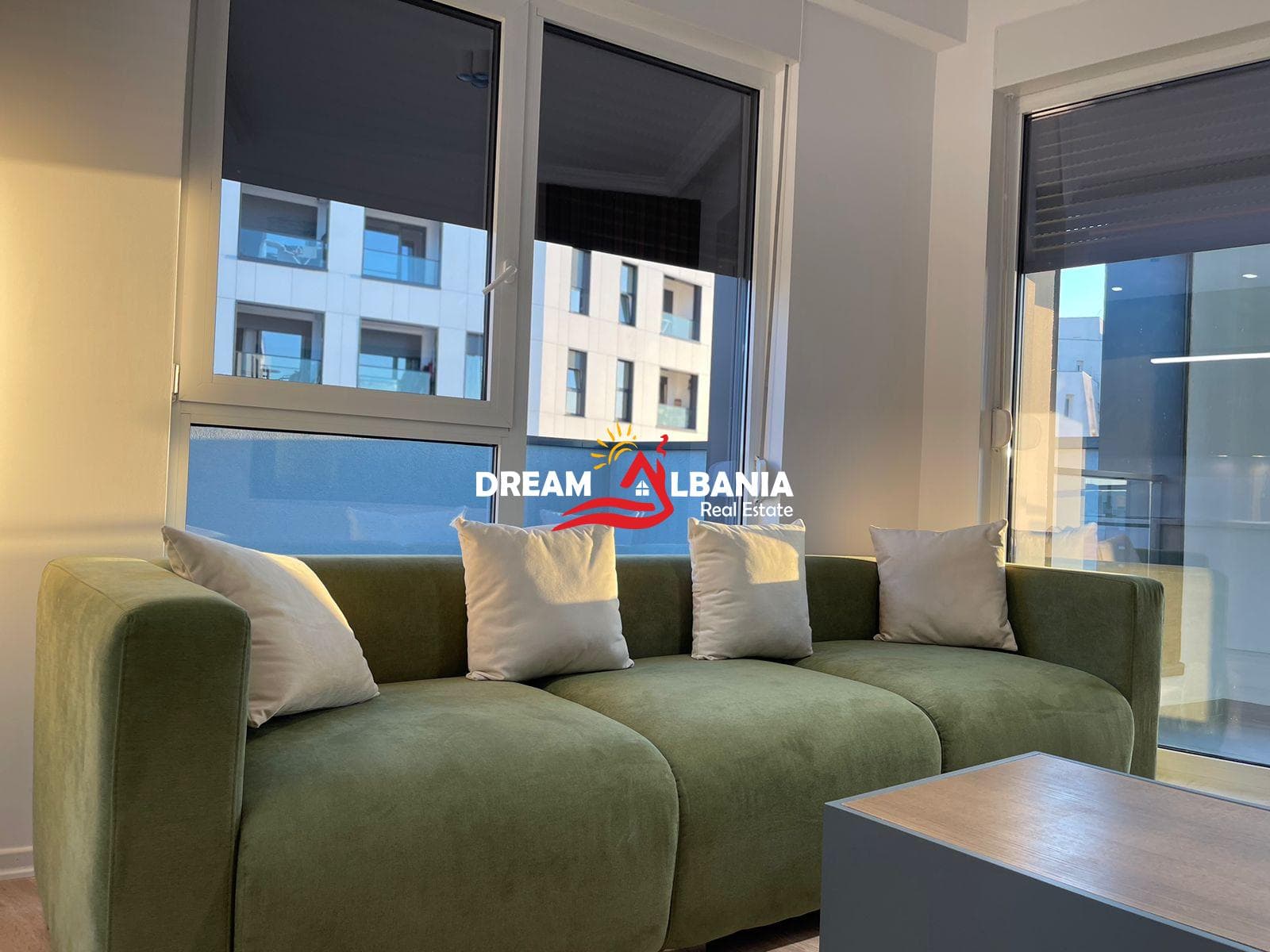 Jepet me qera super apartament 2+1+Verande tek kompleksi Kontakt, 21 Dhjetori (ID 42214557) 3