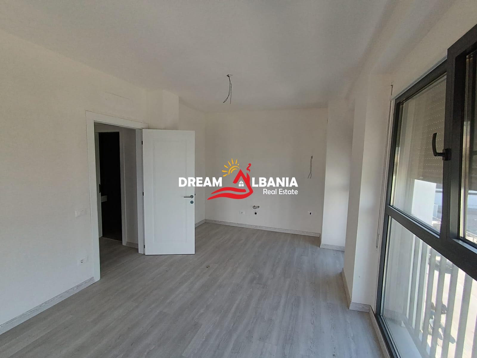 Apartament 3+1+2 per Shitje ne Bulevardin e Ri ne Tirane(ID 4131500) 3