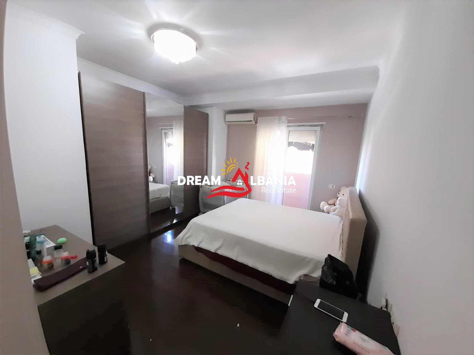 Apartament 2+1 me qera tek Zogu Zi prane Ring Center ne Tirane (ID 42211153)