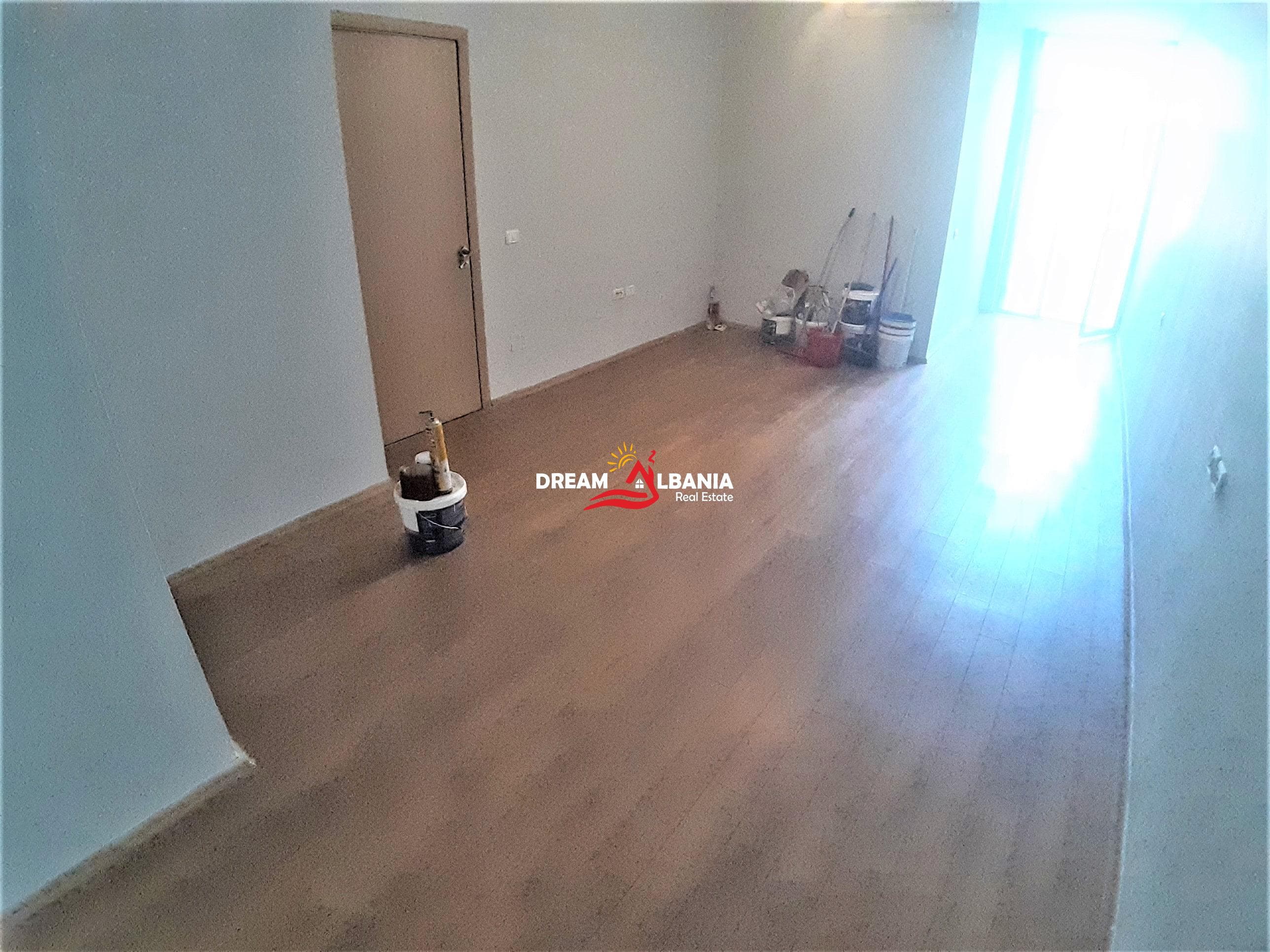 Apartament 3+1 i pershtatshem edhe per zyre ne shitje tek kompleksi Panorama prane Shkolles Harry Fultz ne Tirane (ID 4131165)