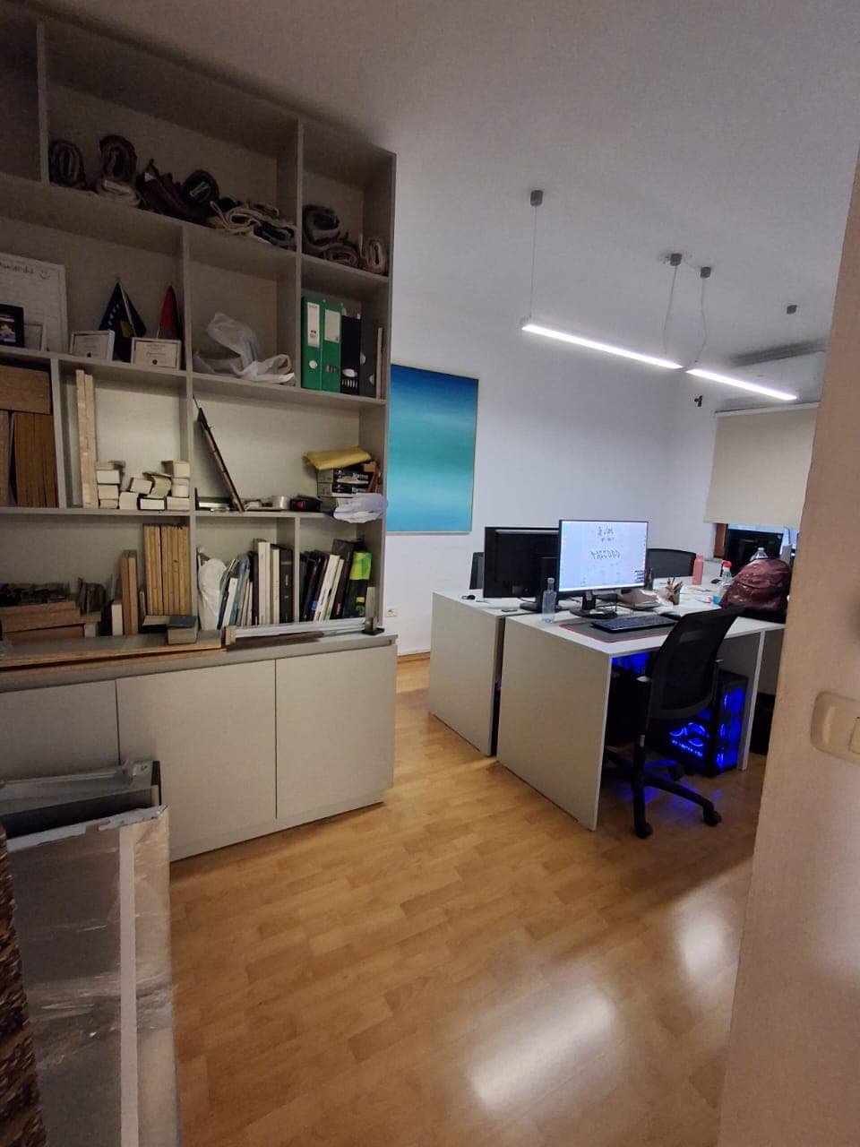 Zyrë 3 ambjente pune +2 tualete Me Qira në Ish Blloku, Tiranë - 1200€ | 120 m² 3