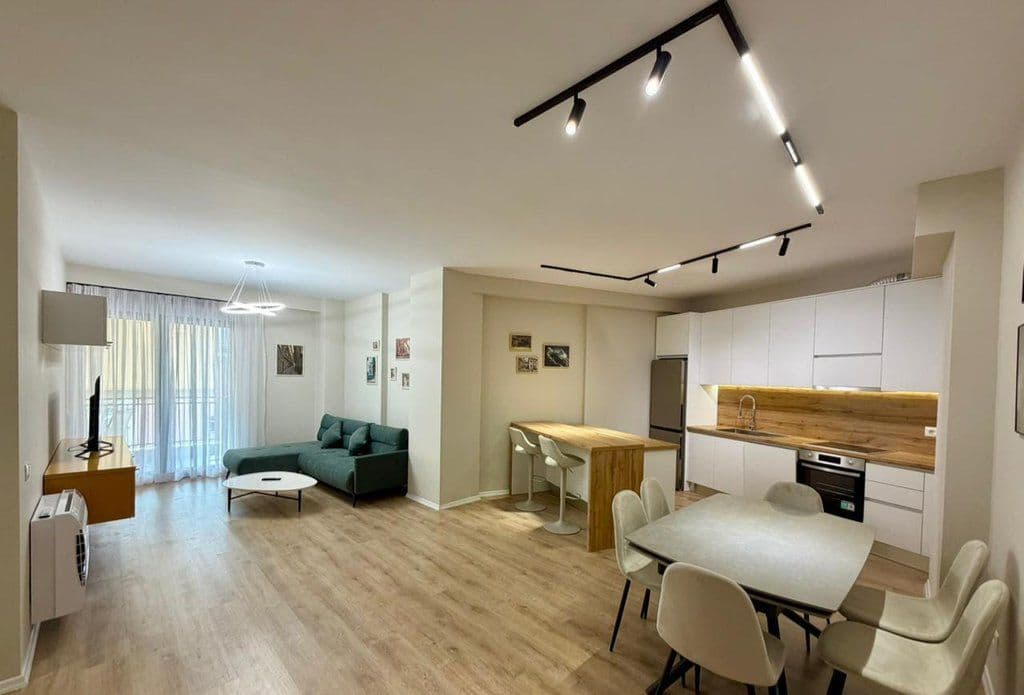 Apartament 2+1+2 Me Qira RR.Hoxha Tahsim tek Pazari i Ri, Tiranë - 100.000 Lekë/muaj.| 117 m²