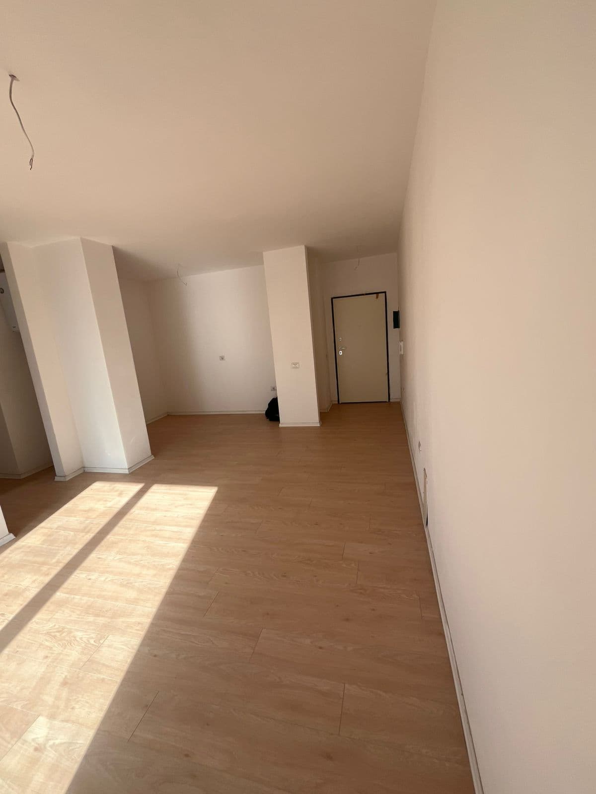 SHITET APARTAMENT 2+1+2 - Rruga Stavri Themeli 3