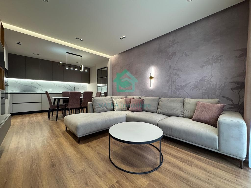 Apartament 1+1 + Post parkimi Me Qira në Shkolla e Kuqe, Tiranë - 850€ | 1+1