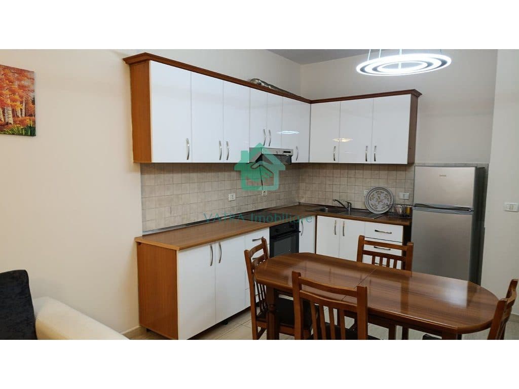 Apartament 1+1 Me Qira në Rruga e Elbasanit, Tiranë - 650€ | 75 m² 2