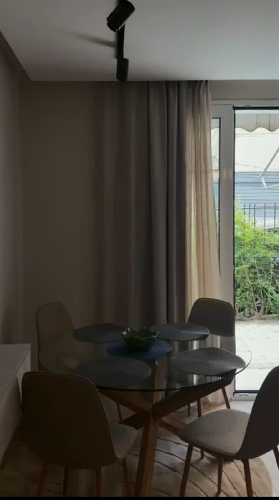 Apartament 1+1 + Garsionere Për Shitje tek Rr. Karl Gega pranë Bulevardit të Ri, Tiranë - 210000€ | 83m2 2