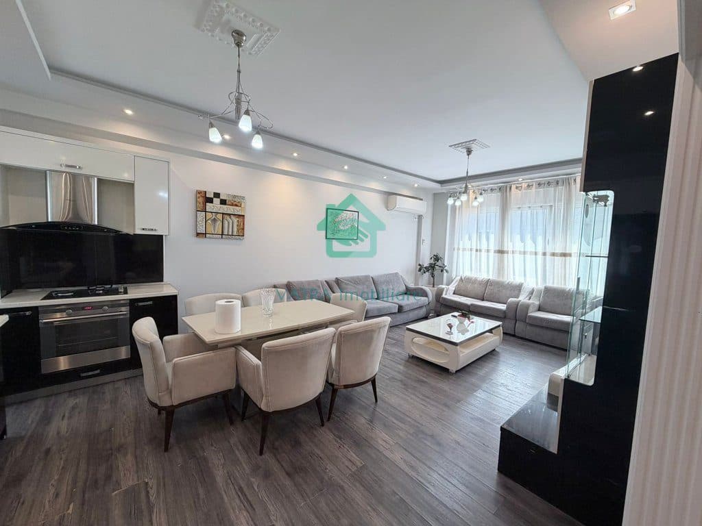 Apartament 2+1+ 2 Për Shitje në Kopshti Botanik Zoologjik, Tiranë - 258,000€ | 94 m²