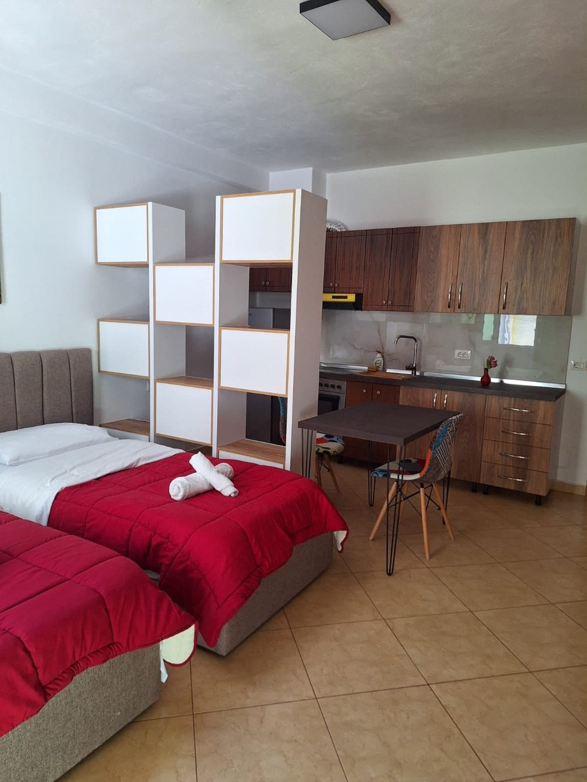 2 Garsionere Për Shitje në Rruga e Durrësit, Tiranë - 224,000€ | 93 m²