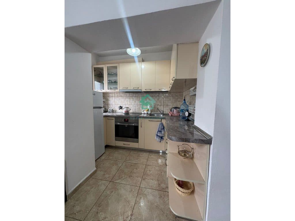 Apartament 3+1 në shitje në Ali Demi, Tiranë - 16.000.000 Lekë| 90 m² 2