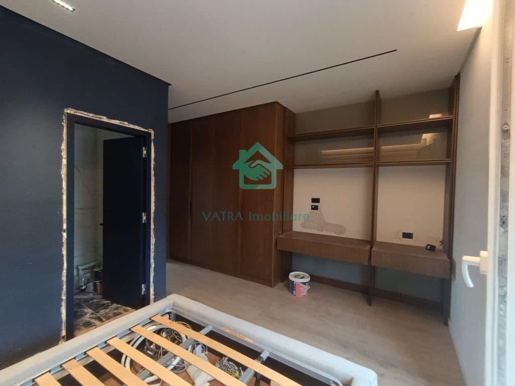Apartament 2+1+2+ verrand Për Shitje në Rruga 5 Maji, Tirana - 350,000€ | 192 m² 4