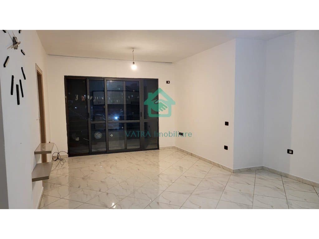 Apartament 2+1+2 bosh Me Qira në Astir, Tiranë - 350€ | 100 m² 2