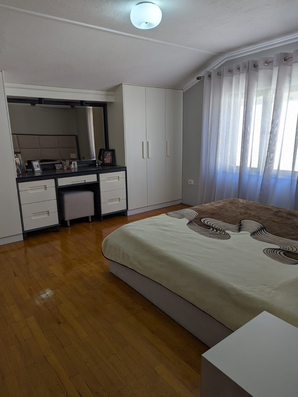 Vilë 6+1+3 Për Shitje në Don BoscoTiranë - 520,000€ | 279 m² 2