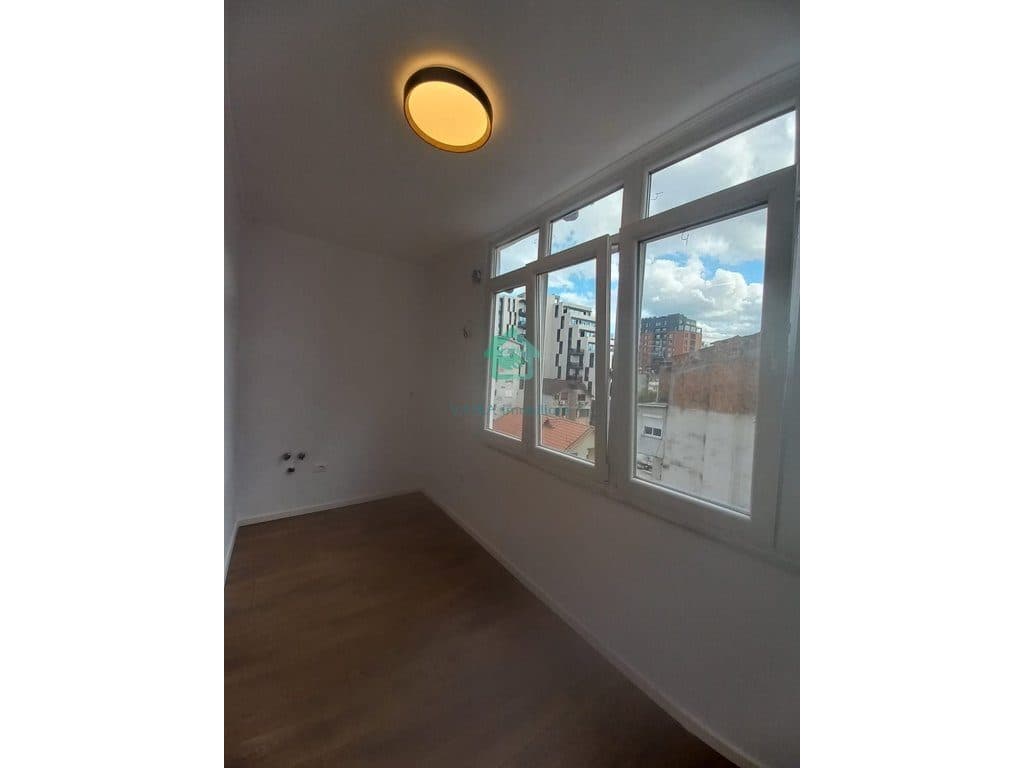 Garsionere Për Shitje në Rrugën Muhamet Gjollesha, Tirana - 78,000€ | 35 m² 3