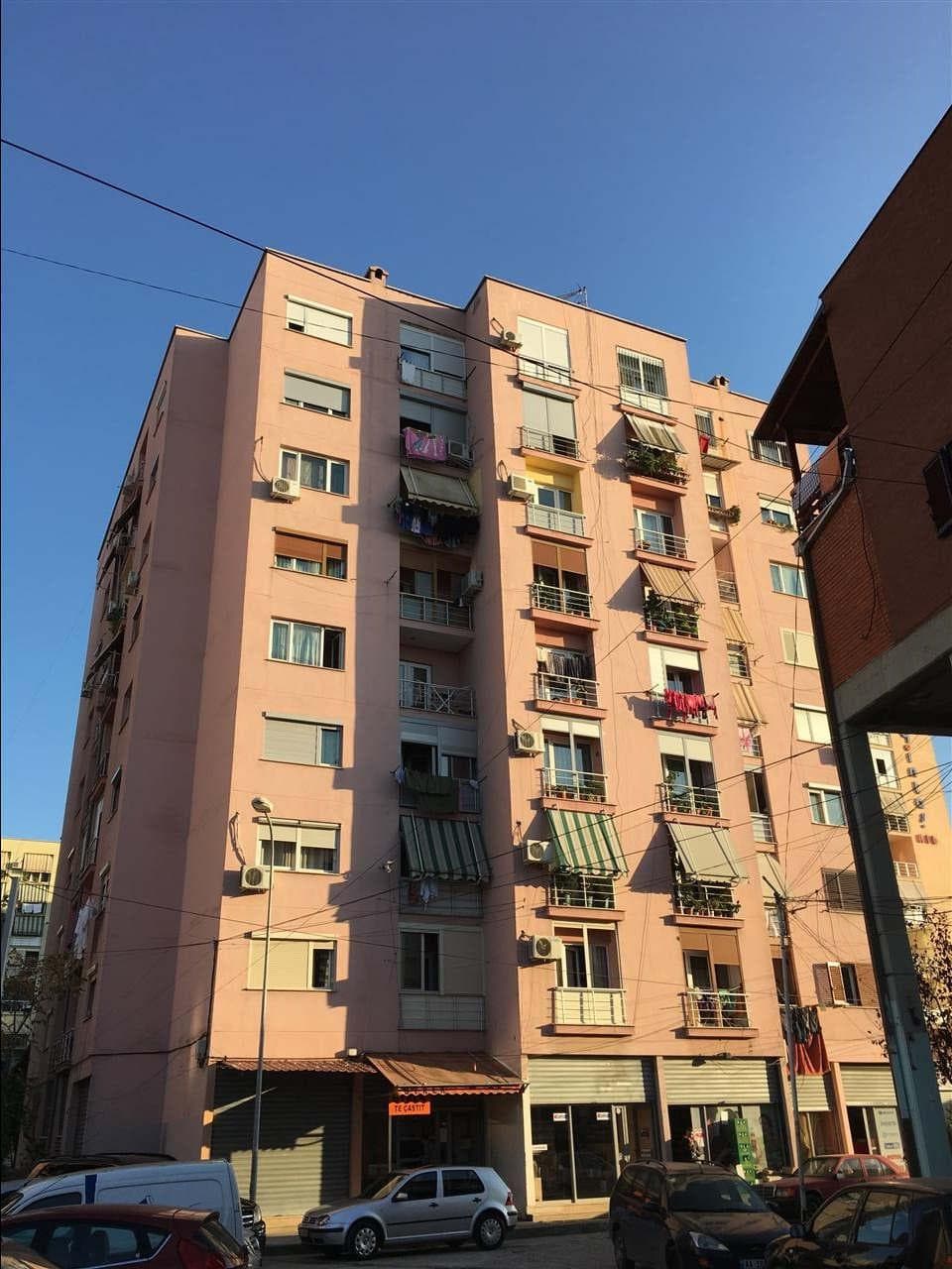 Apartament 3+1+2 Për Shitje tek Blloku Gintash në Laprakë, Tiranë - 220000€ | 130 m²