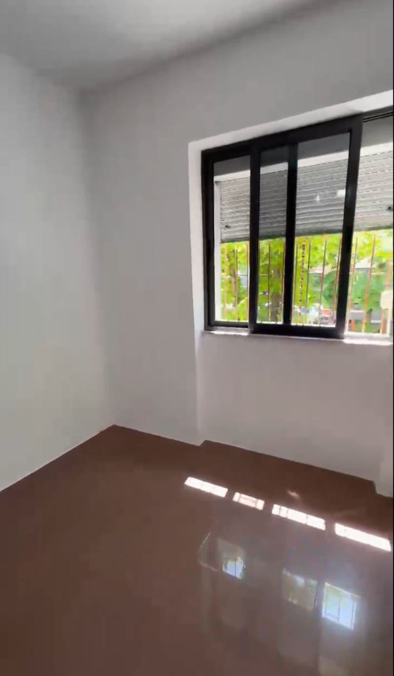 Ambient Biznesi Me Qira buzë rrugës kryesore tek Rruga e Durrësit, Tiranë - 1500€ Neto | 73m² 3