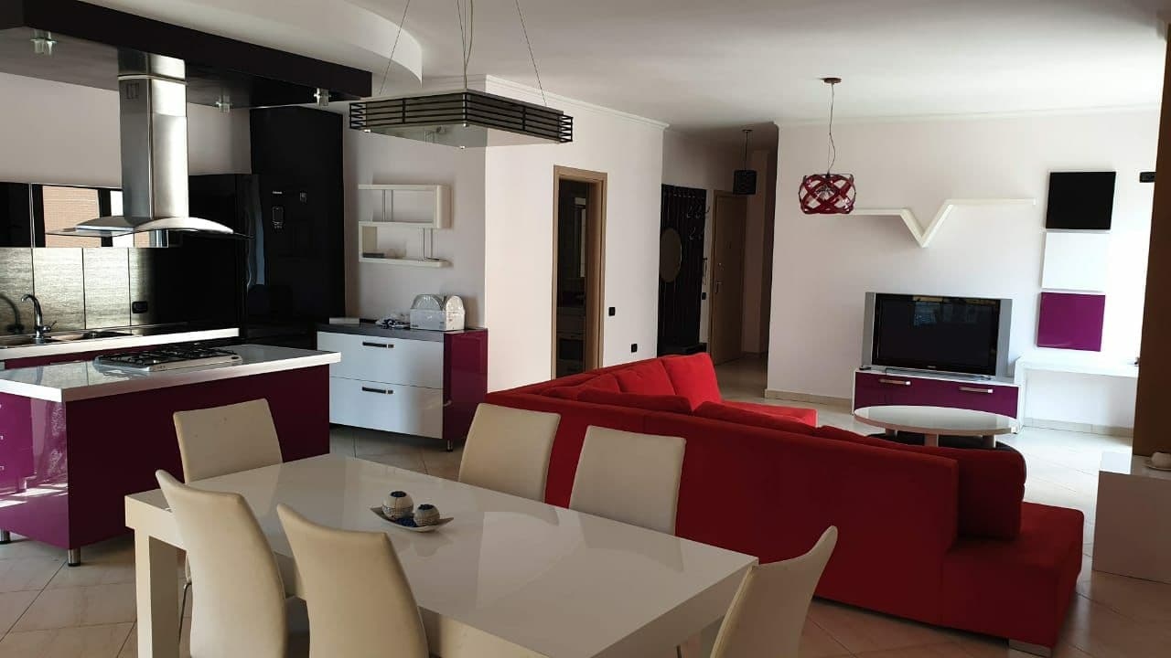 Apartament 2+1+2 Me Qira tek Rr.Panorama pranë Hipotekës, Tiranë - 700€ | 2-kati