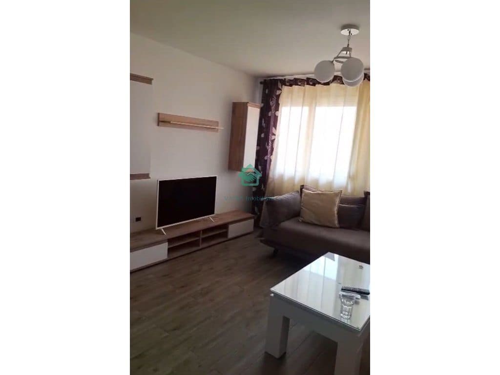 Vilë 2+1 (kati i 3) Me Qira në Vilat Selitë, Tiranë - 50.000lekë/muaj