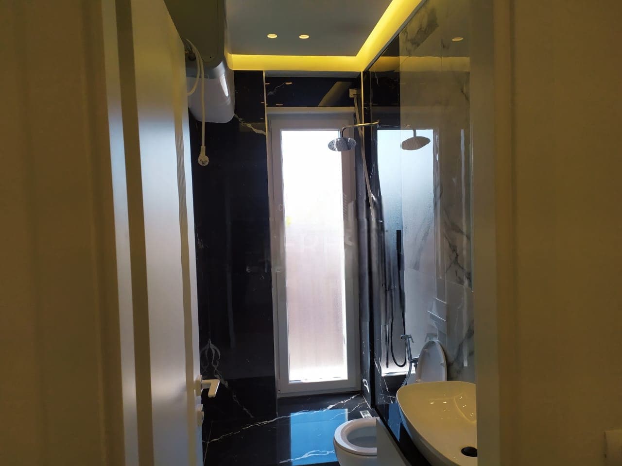 Apartament 3+1+2 në shitje tek 21 Dhjetori, Tiranë - 300000€ | 110 m² 2