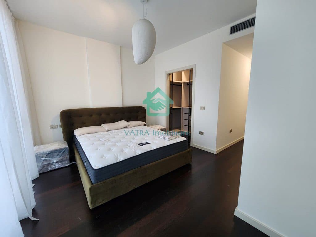 Apartament luksoz 2+1+2+1 Post Parkimi Me Qira në Stadiumi Air Albania, Tiranë - 2500€ | 121 m² 4