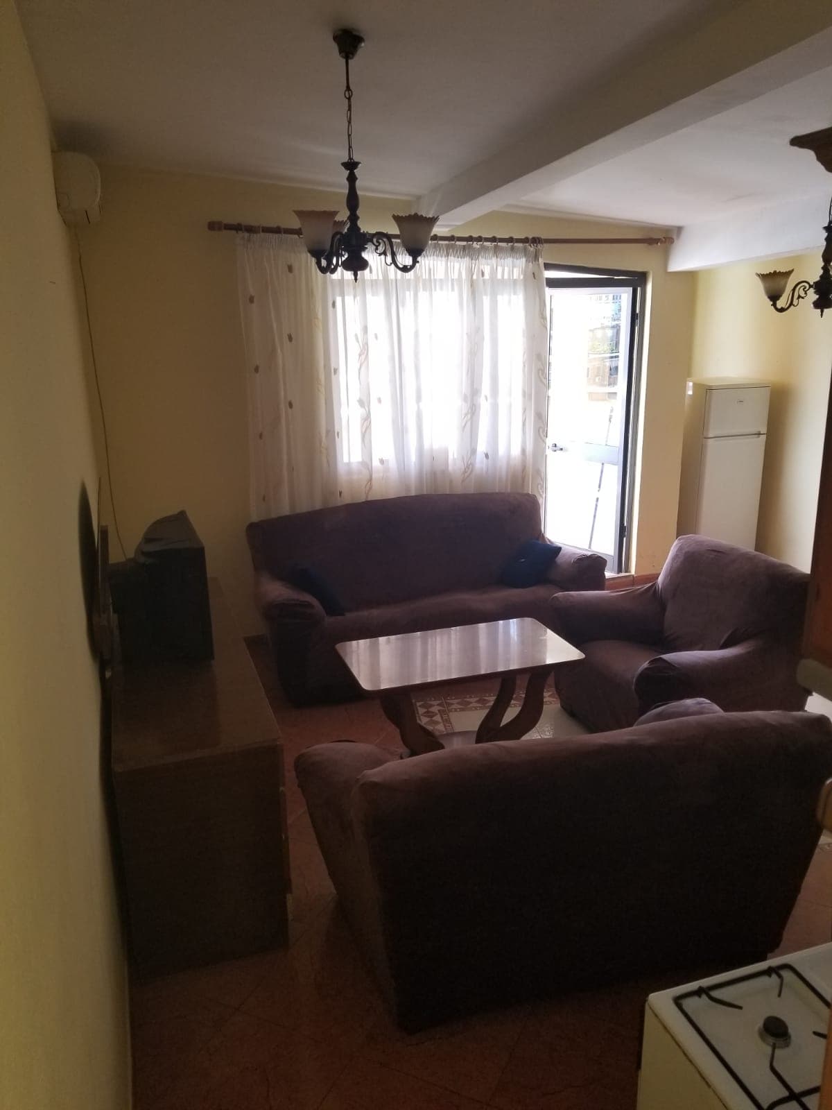 Apartament 1+1 Me Qira në Ali Demi, Tiranë - 33.000 Lekë/muaj | 70 m²