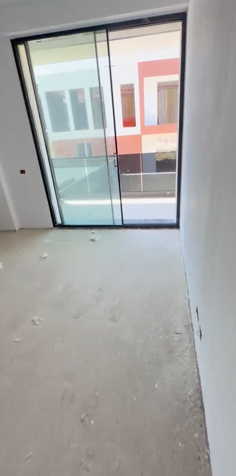 Apartament 1+1 + Post parkimi Për Shitje tek Tulipani në Mjull - Bathore, Tiranë - 166000€ | 79 m² 1