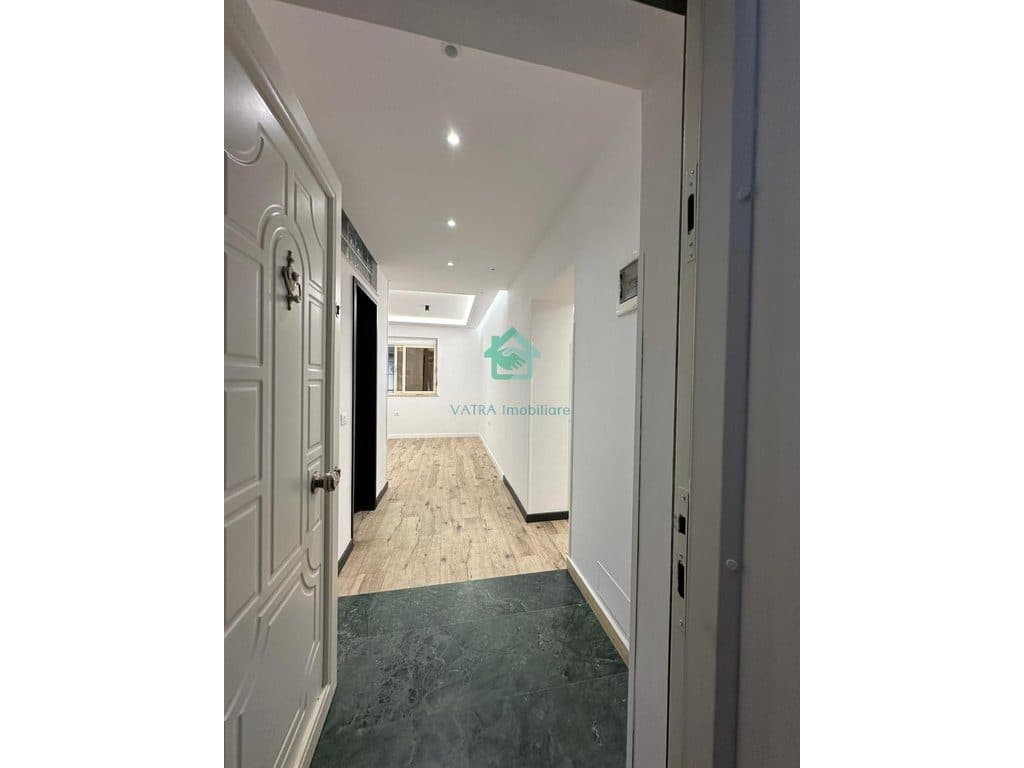 Apartament 1+1 Për Shitje në Gjimnazi Petro Nini Luarasi, Tiranë - 158,000€ | 62 m² 3