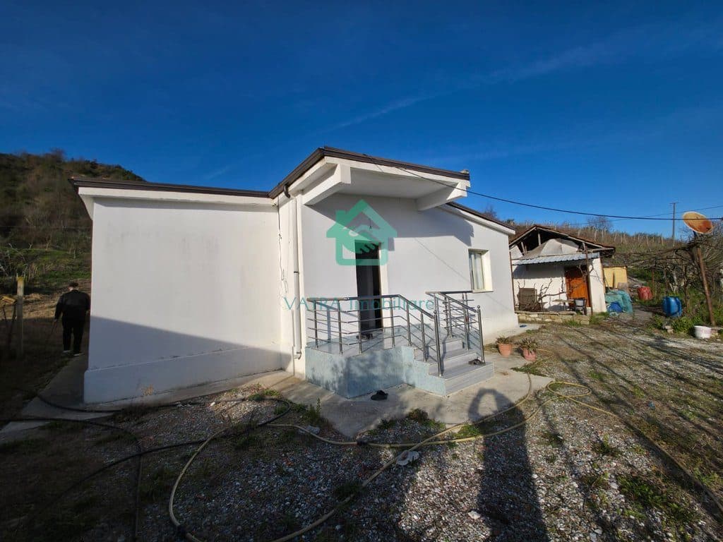 Shtëpi 1+1 Në Shitje në Ndroq, Tiranë - 75,000€ | 100 m²