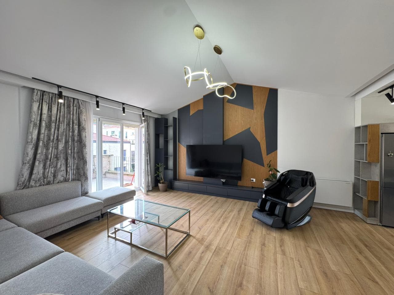 🏡 JEPET ME QERA APARTAMENT PREMIUM – SECRET GARDEN, PRANË TEG
