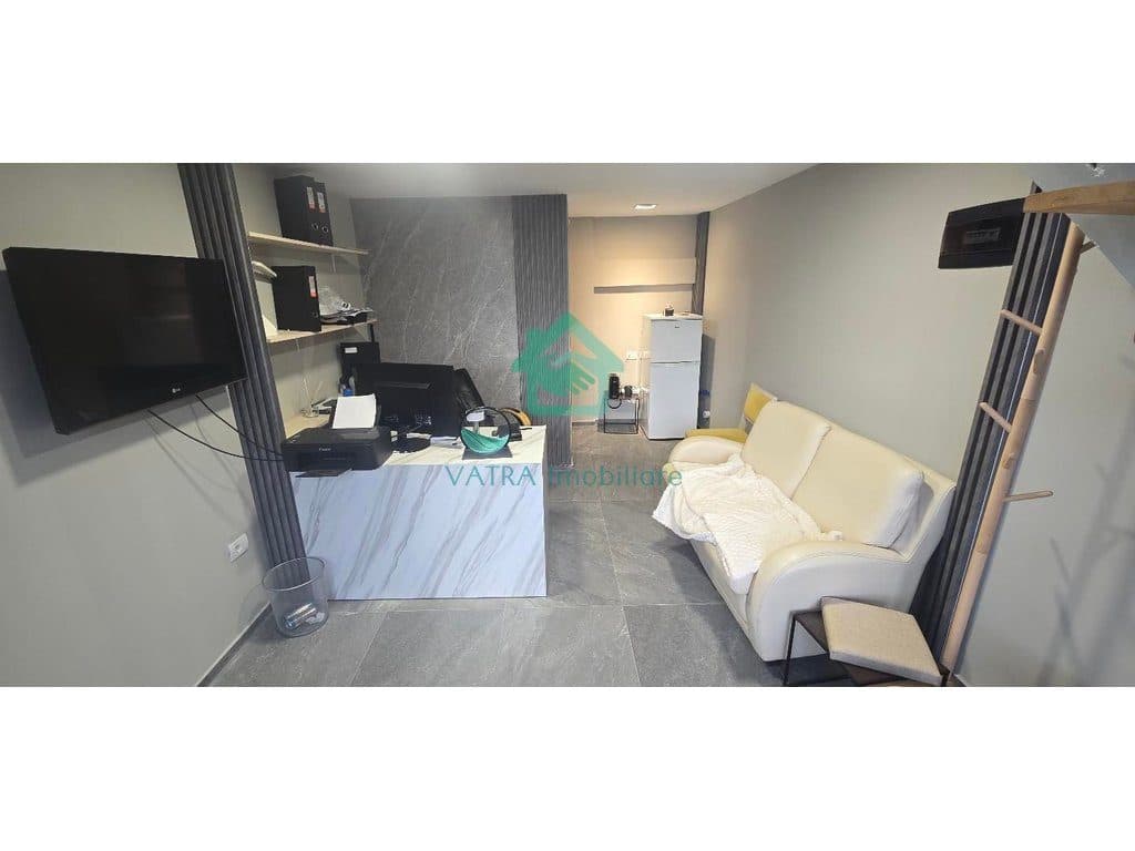Dyqan duplex i përshtatur për zyrë Për Shitje në Farkë, Tiranë - 55,000€ | 34 m² 2