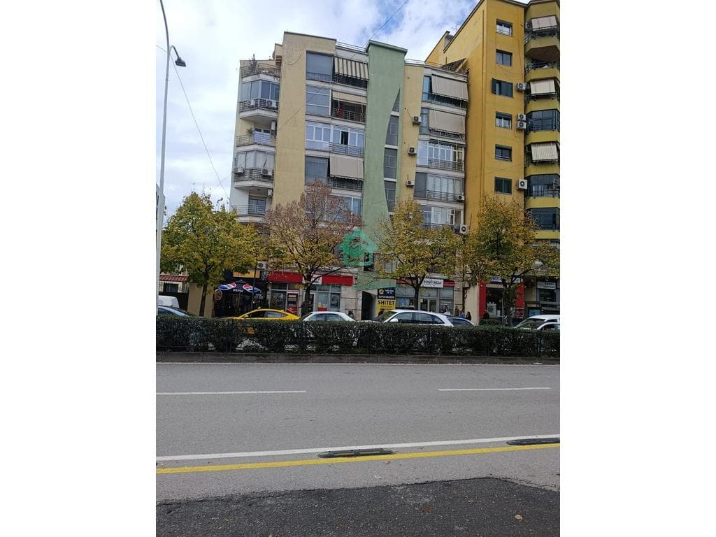 Shiten 2 partamente 1+1 në 21 Dhjetori, Tiranë 313.000€ 2