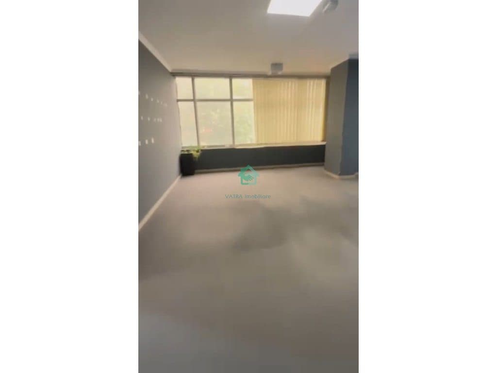 Ambient Biznesi Me Qira në Rrugën e Kavajës pranë Deliorgjit, Tiranë - 7000€ | 700 m² 4