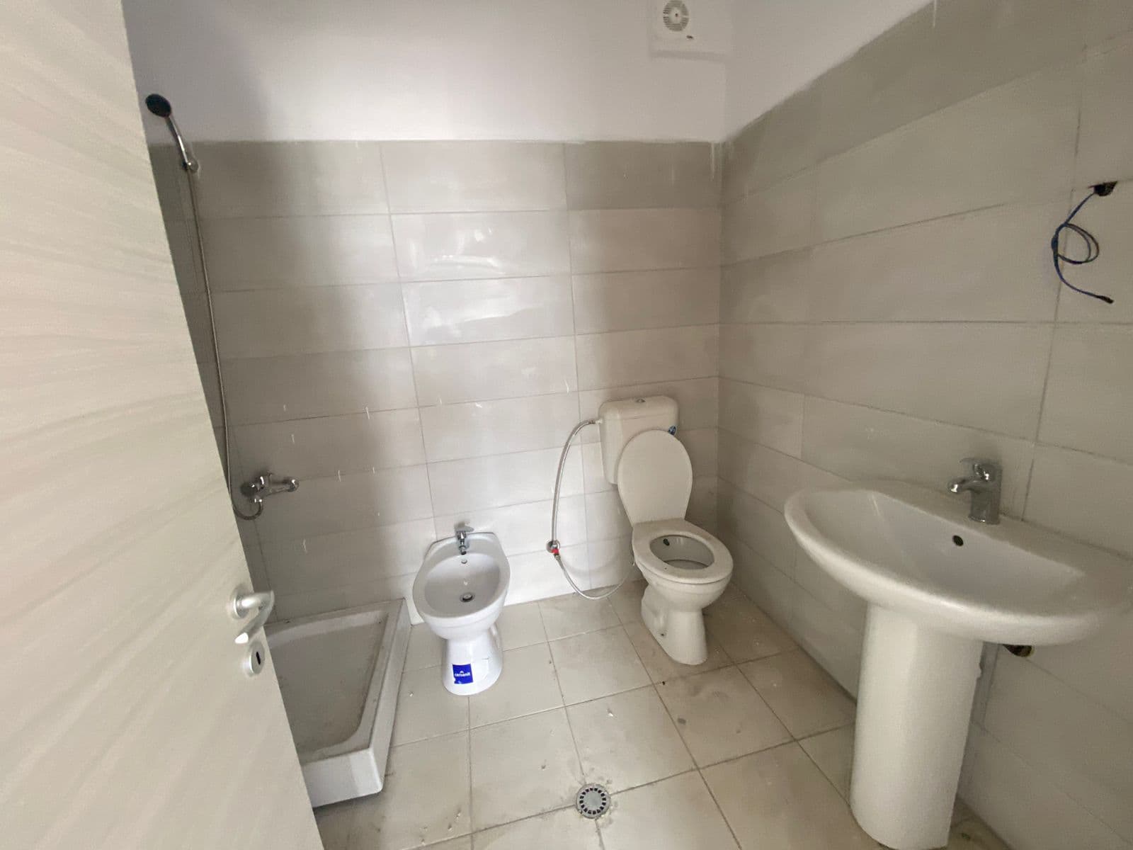 Apartament 2+1+2 + Verand ne shitje te Kompleksi Fratari në Astir, Tiranë - 17.000.000 Lekë| 116 m² 3