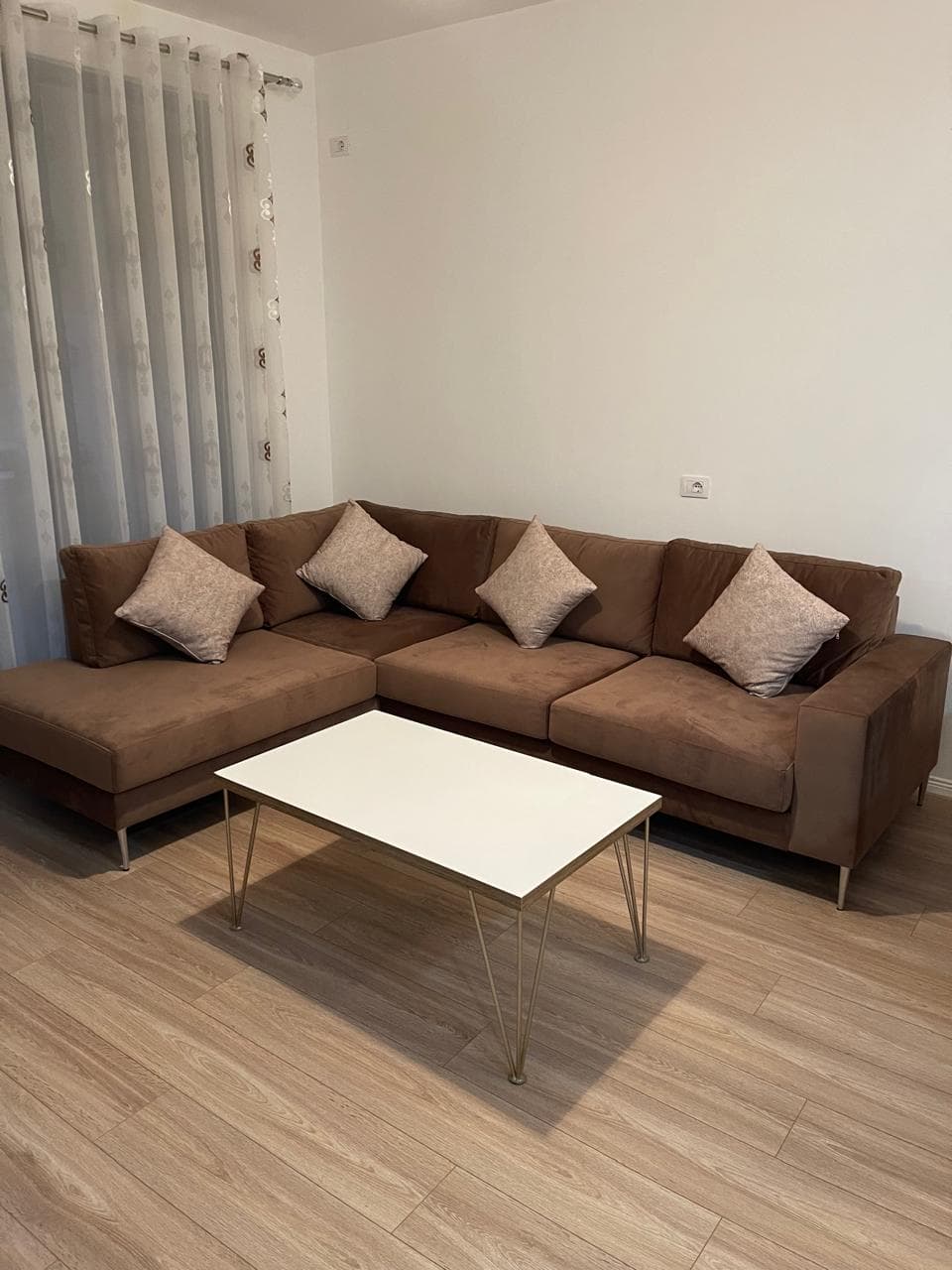 Apartament 1+1 Me Qira në Siri Kodra, Tiranë – 600€ | 60 m²