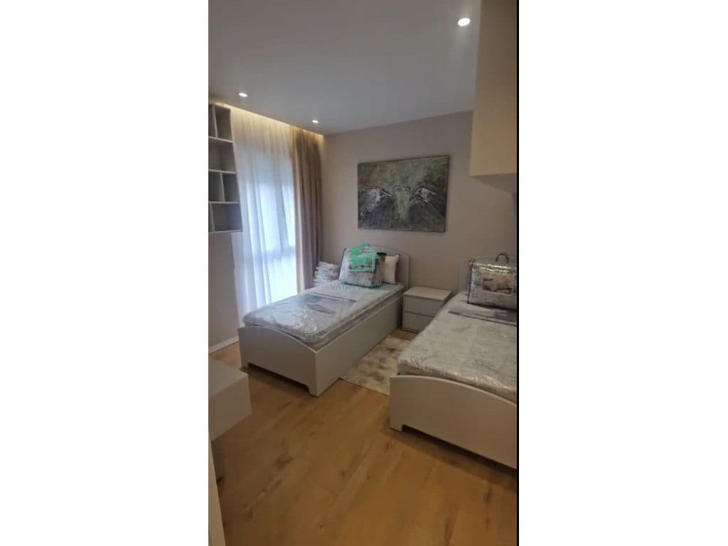 Apartament 2+1+2 + Post parkimi Me Qira Jordan Misja afër Spak, Tirana - 950€ 3